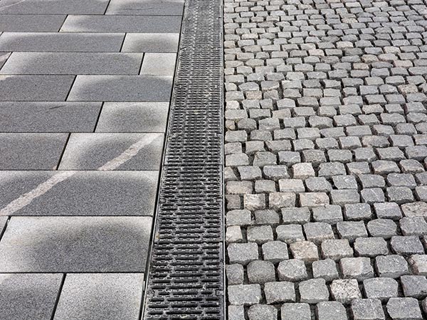 dispositivi-di-coronamento-chiusura-stradale
